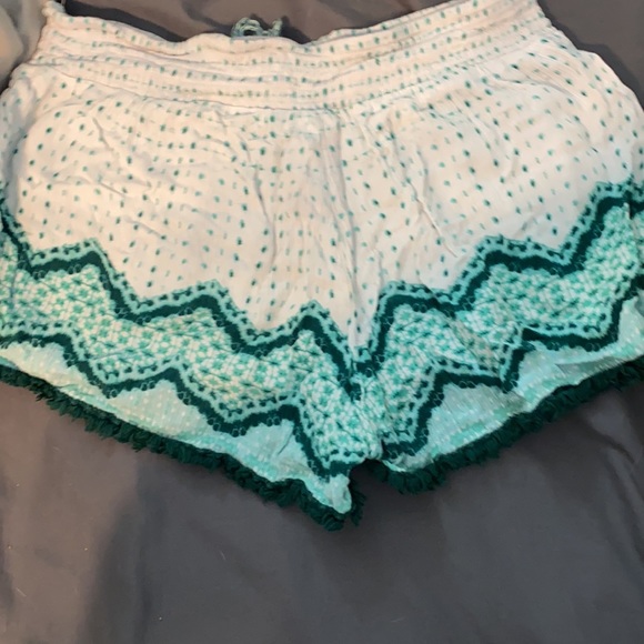 Shorts - Picture 2 of 2